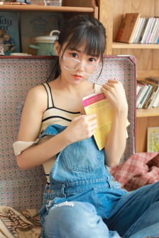 露下乳开襟T恤1777TV